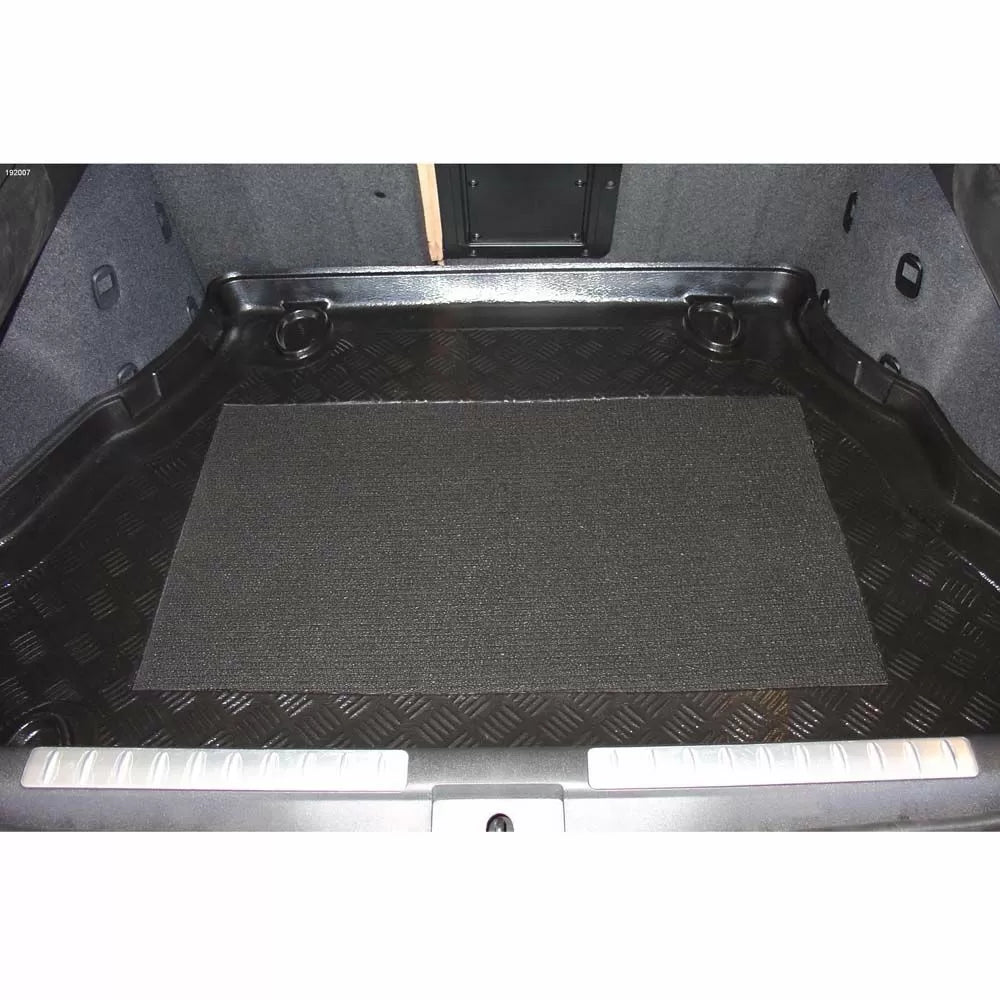 Полиетиленова Стелка за багажник за Alfa Romeo GT (2004-2010) - Без субуфер в багажника