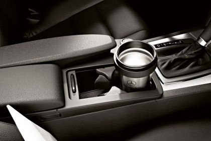 Поставка за чаши за Mercedes C-Class W204 (2007+) / W212 E-CLASS (2008+) - View 2