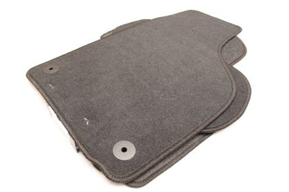 Мокетни стелки за Vw Golf 5 / 6 / Jetta (2005-2011) с кръгли щипки - View 2