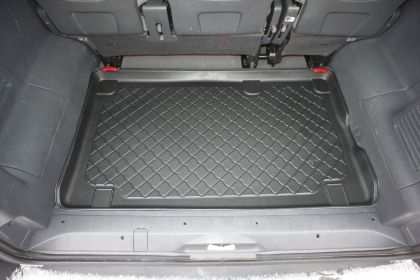 Гумирана стелка за багажник за Fiat Scudo II Panorama (2007-2016) / Citroen Jumpy / Peugeot Expert T - View 2