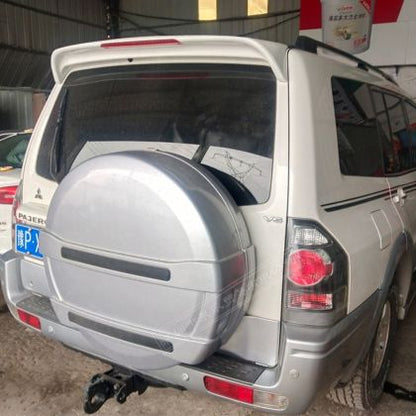 Спойлер антикрило за Mitsubishi Pajero (1996-2022) - черен гланц - View 2