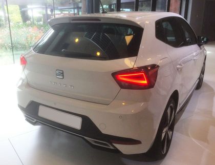 Спойлер антикрило за Seat Ibiza (2017-2020) - черен гланц - View 2