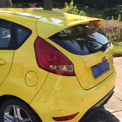 Спойлер антикрило за Ford Fiesta (2008-2014) - черен гланц - View 2