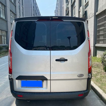 Спойлер антикрило за Ford Transit с двойна врата (2012+) - черен гланц - View 2