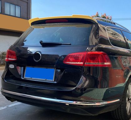 Спойлер антикрило за Volkswagen Passat B7 Combi (2011-2015) - черен гланц - View 2