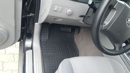 Гумени стелки за KIA Sorento I (2003-2009) - View 3