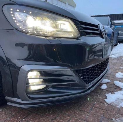 Предна броня за VW Golf 7 (2011-2016) - GTI с решетка и лед халогени - View 3